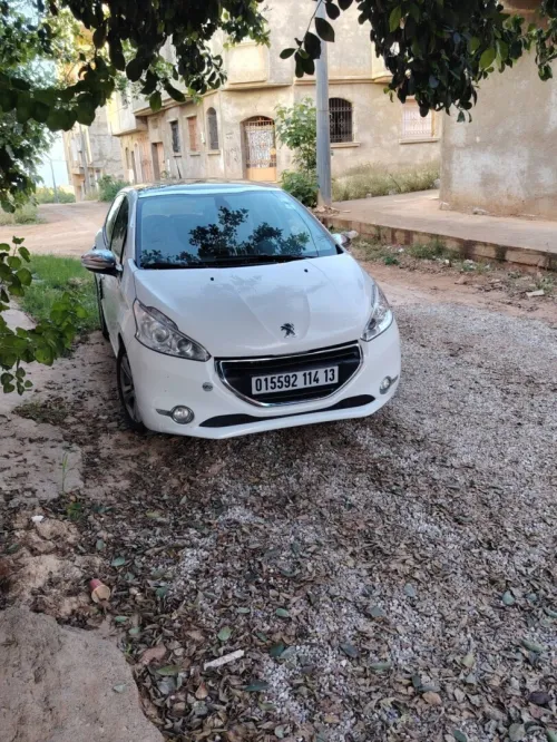 Peugeot 208 2014 Allure