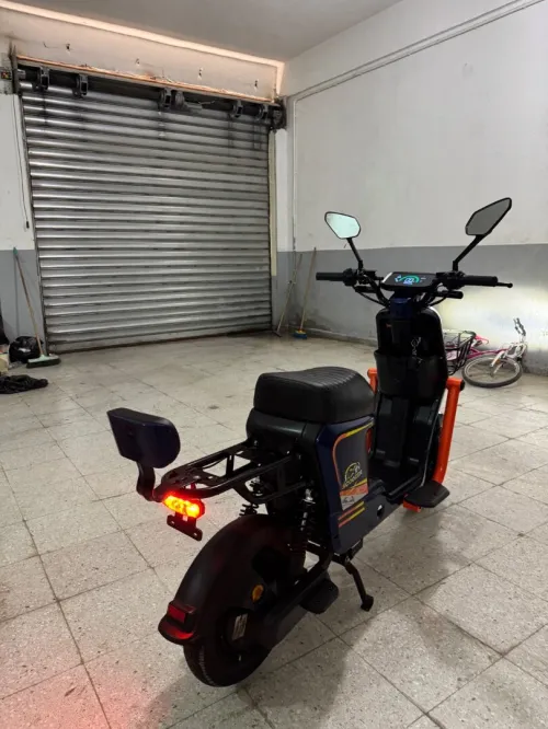 Scoozer Moto électrique scoozer x9 