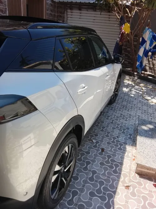 Peugeot 2008 2021 Erg