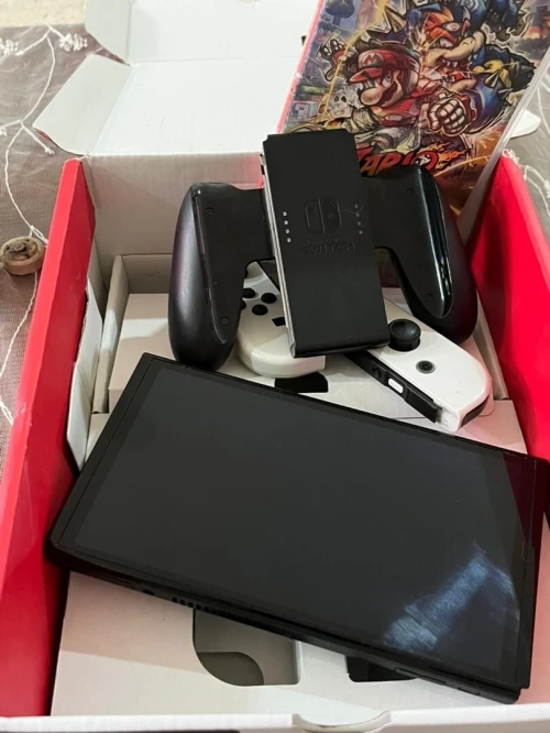 Affaire NintendoY Switch OLE