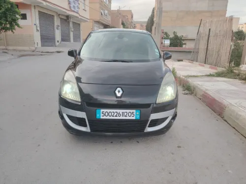 Renault Scenic Conquest 2012 