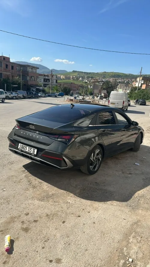 Hyundai Elantra 2025 full option