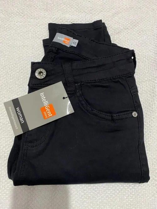 VETEMENTS L'AID
