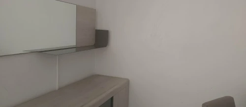 Table à manger avec bahut et miroir