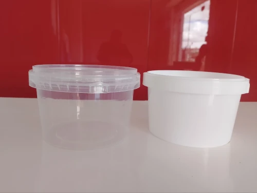 pot en plastique 500gr