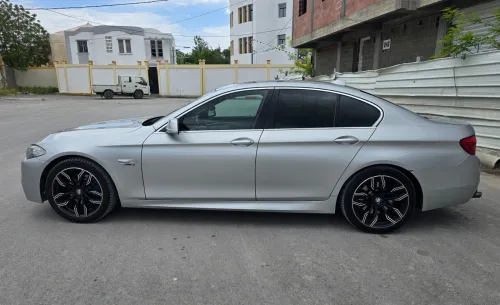 BMW Série 5 2015 F10 520d