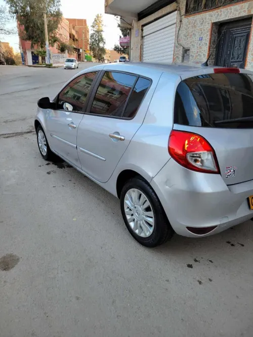 Renault Clio 3 2012 Night and Day