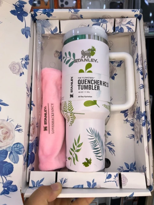 Gobelet Stanley x LoveShackFancy Édition Limitée