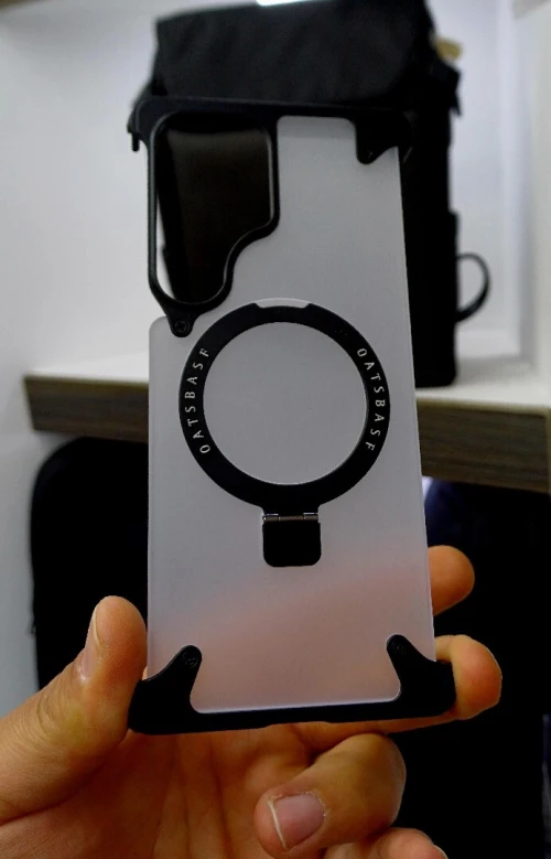 Antichoc, Coque Métallique S25 Ultra avec support Magsafe 