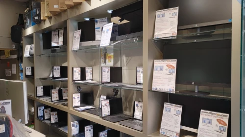 Desktop Lenovo ThinkCentre Neo 50T G5 i5-13400/8Go DDR5/512Go SSD/Intel UHD730/Windows 11 Pro