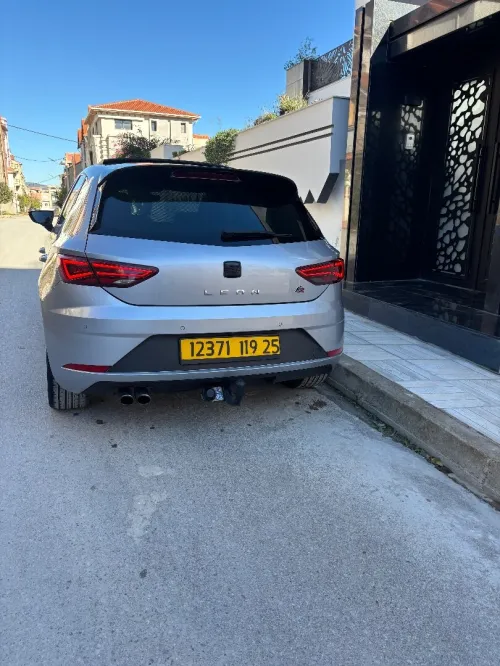 Seat Leon 2019 beats