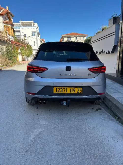 Seat Leon 2019 beats