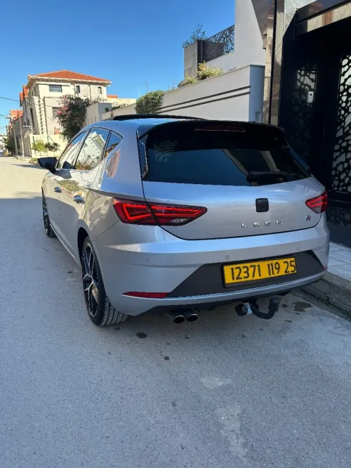 Seat Leon 2019 beats
