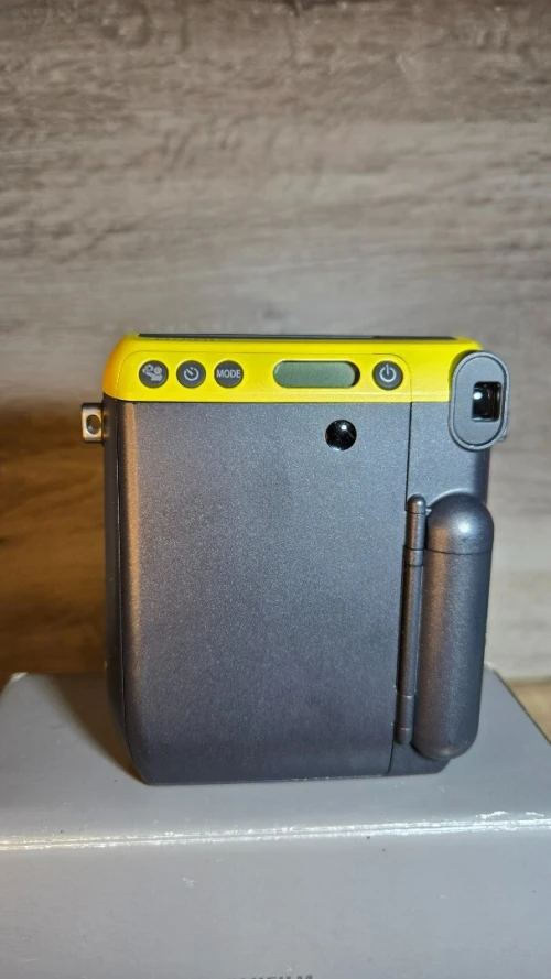 Fujifilm Instax Mini 70 Jaune  Appareil Photo Instantané + Pack Film (20 Photos)
