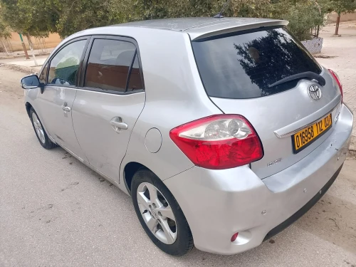 Toyota Auris 2012 Dynamique +