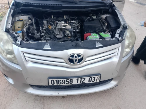 Toyota Auris 2012 Dynamique +