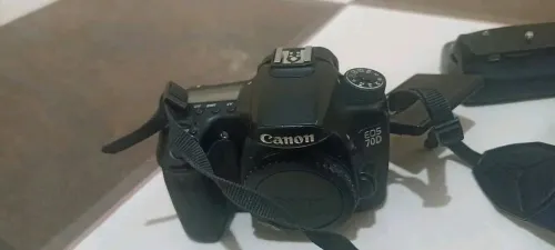 للبيع كاميرا Canon EOS 70D