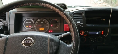 Nissan Cabstar nt 400 2014