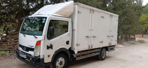 Nissan Cabstar nt 400 2014