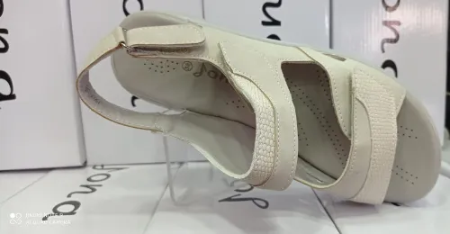 SANDALE FEMME ORTHOPÉDIQUE 2025