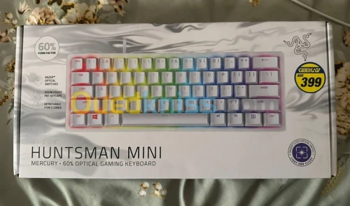 Razer Huntsman Mini 60% Optical Purple Switches (QWERTY US)
