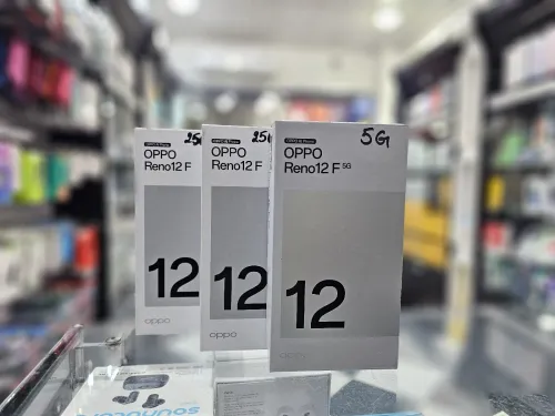 Oppo Reno 12F 5G  12 F  256GB/12Ram avec charger
