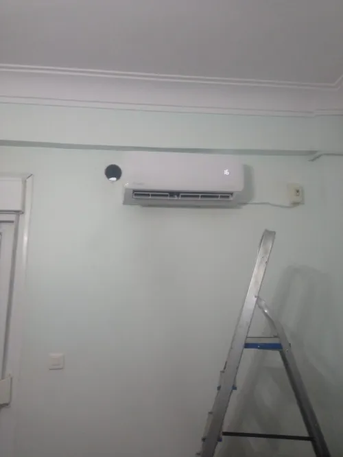 Climatiseur + accessoir +installation par un technicien professionnel 12000 btu 18000btu 24000 btu 
