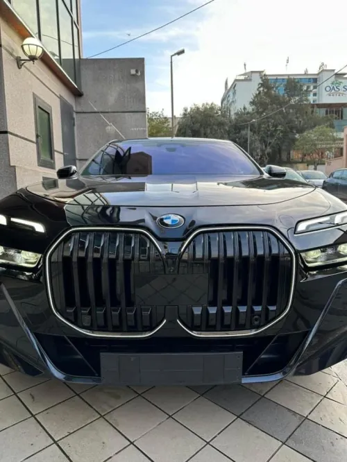 BMW 740 2024 740