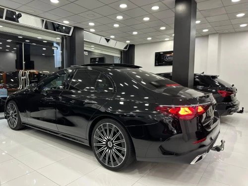 Mercedes E220 2025 E220