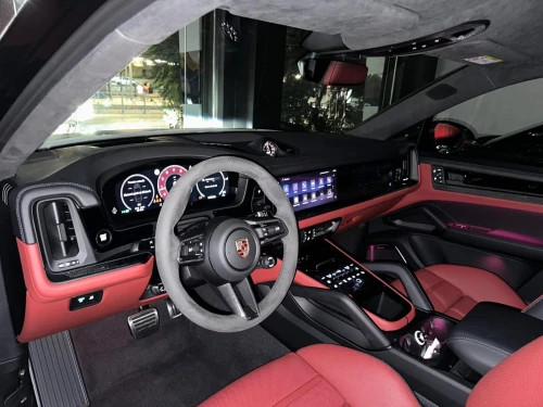 Porsche Cayanne GTS 2025 GTS v8