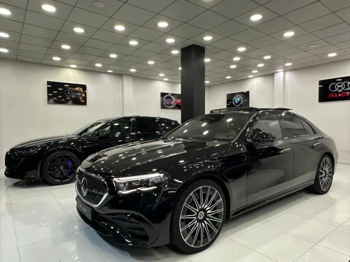 Mercedes E220 2025 E220