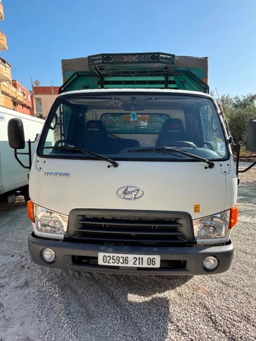Hyundai HD65 2011