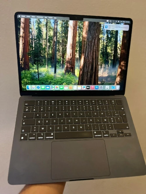 Macbook air m2 2022 8/512