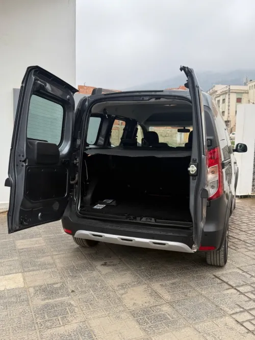 Renault Kangoo 2025 Steepway