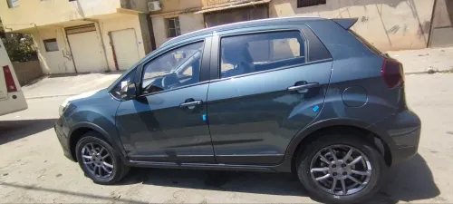 Livan X3 Pro  2026 Manuelle (Sans toit ouvrant)