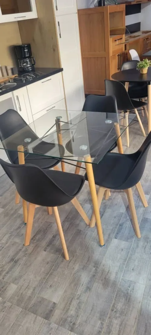 Table chaise كراسي و طاولات 