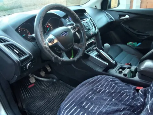 Ford Focus 5 portes 2012 Focus 5 portes