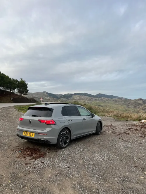 Volkswagen Golf 8 2025 R line
