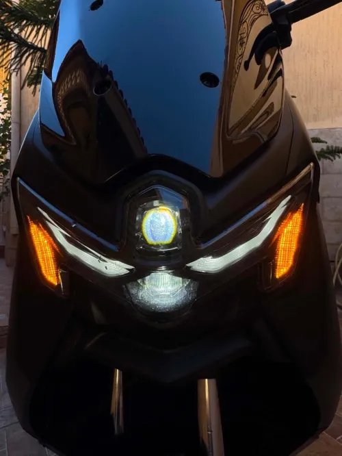 Yamaha Nmax 2025