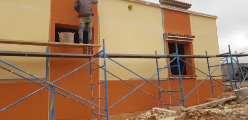 Décoration façade monocouche