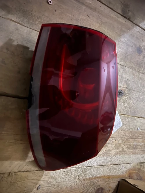 Feu arrière droit golf 6 gti