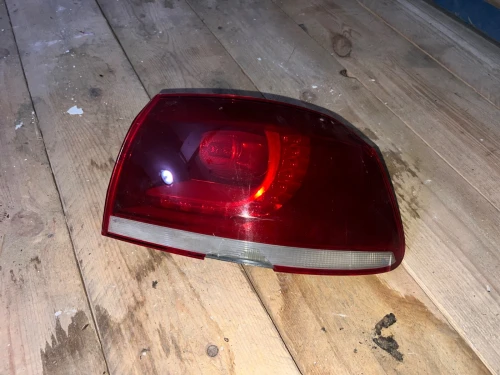 Feu arrière droit golf 6 gti