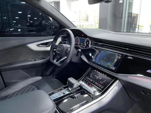 Audi Q8 2019 SLINE