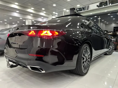 Mercedes Classe E 2025 AMG LINE