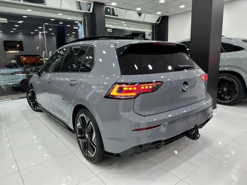 Volkswagen Golf 8 2025 R-Line