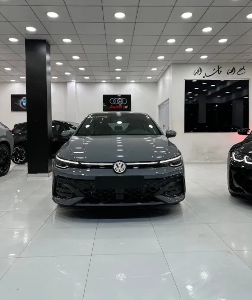 Volkswagen Golf 8 2025 R-Line