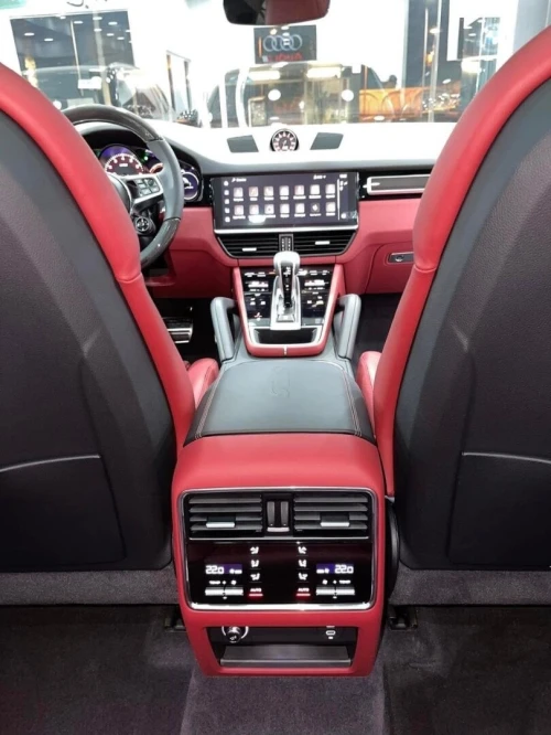 Porsche Cayenne coupé 2023 GTS