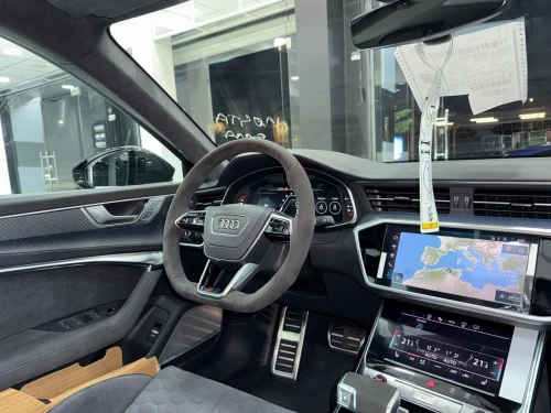 Audi RS6 Avante  2025 Performance