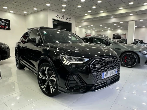 Audi Q3 2024 SLINE black édition