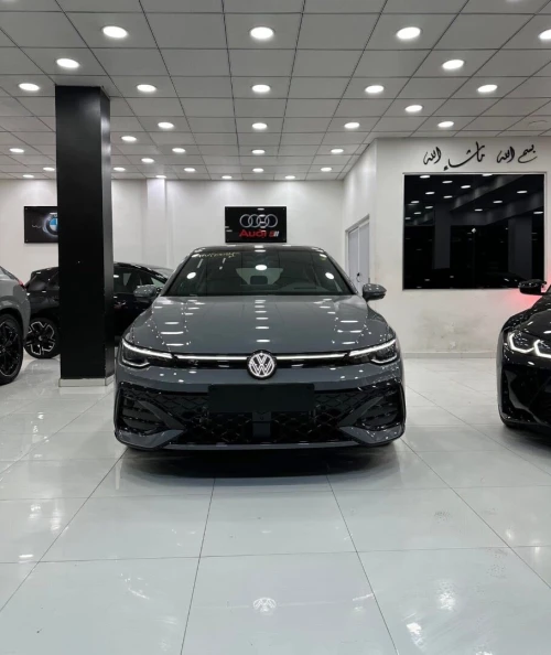 Volkswagen Golf 8 2025 Pro R-line